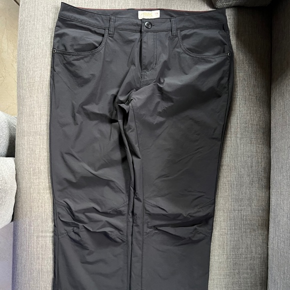 Mountain khakis woman’s size 12R - Picture 1 of 3